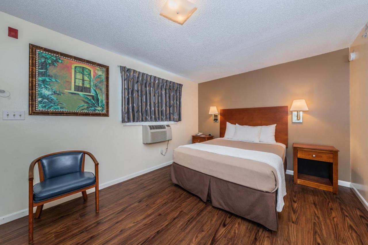 Tampa Bay Extended Stay Hotel لارغو المظهر الخارجي الصورة